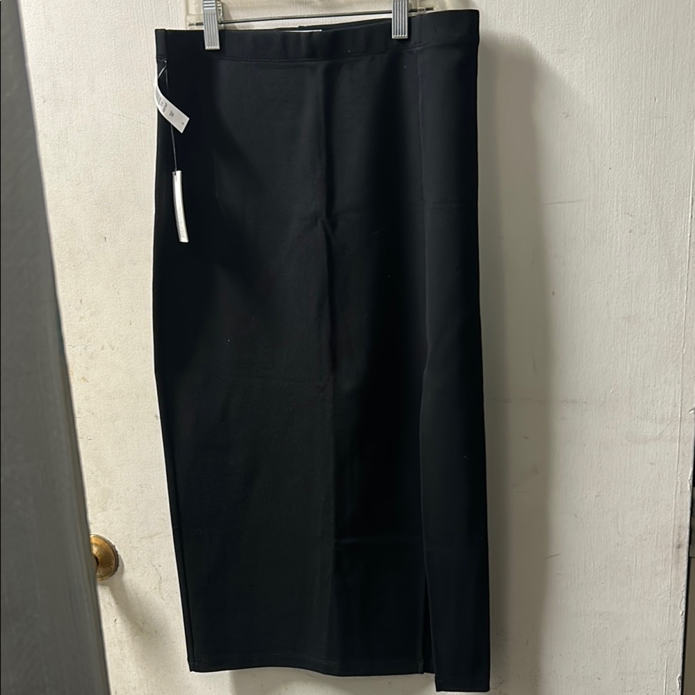 Chic Black Pencil Skirt